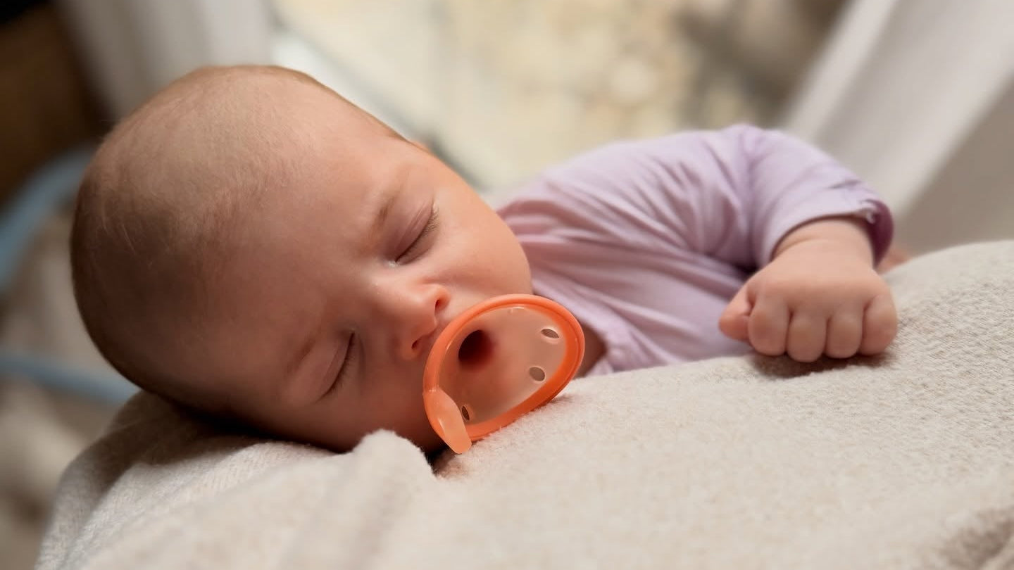 Breast Pacifier Set (4-Pack)
