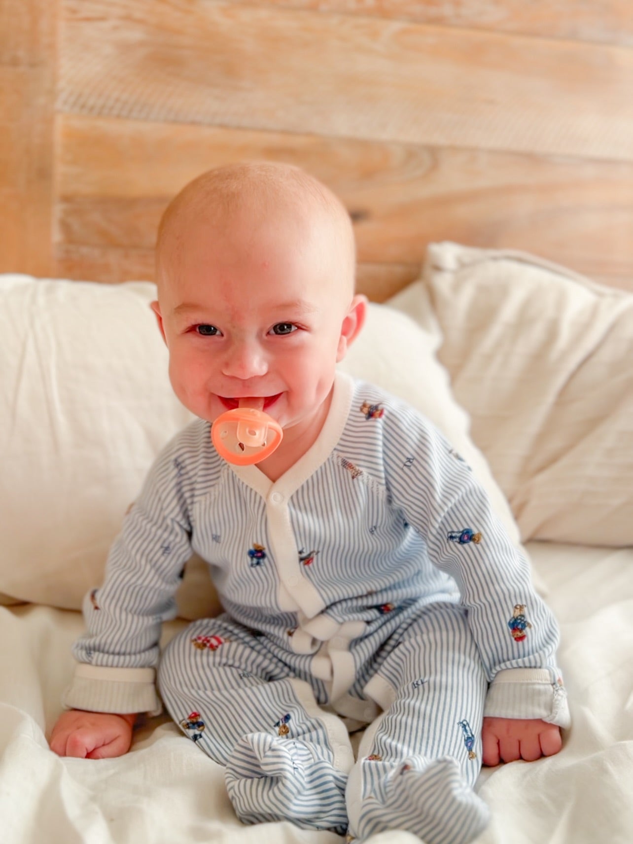 Happy baby with Garkoko pacifier